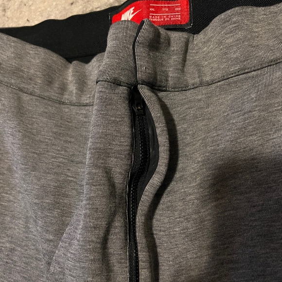 Nike NSW Tech Pack Fleece Zip Fly Pants Sz XXL - Picture 3 of 3